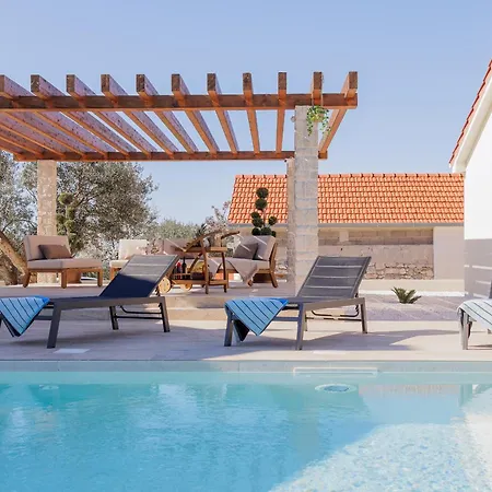 House Terra Villa