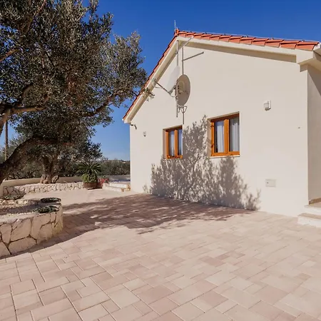 House Terra Villa