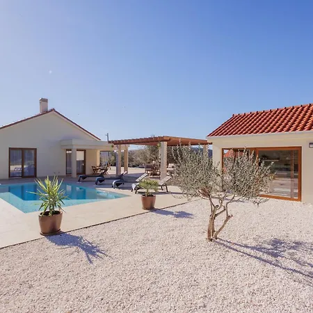 House Terra Villa *